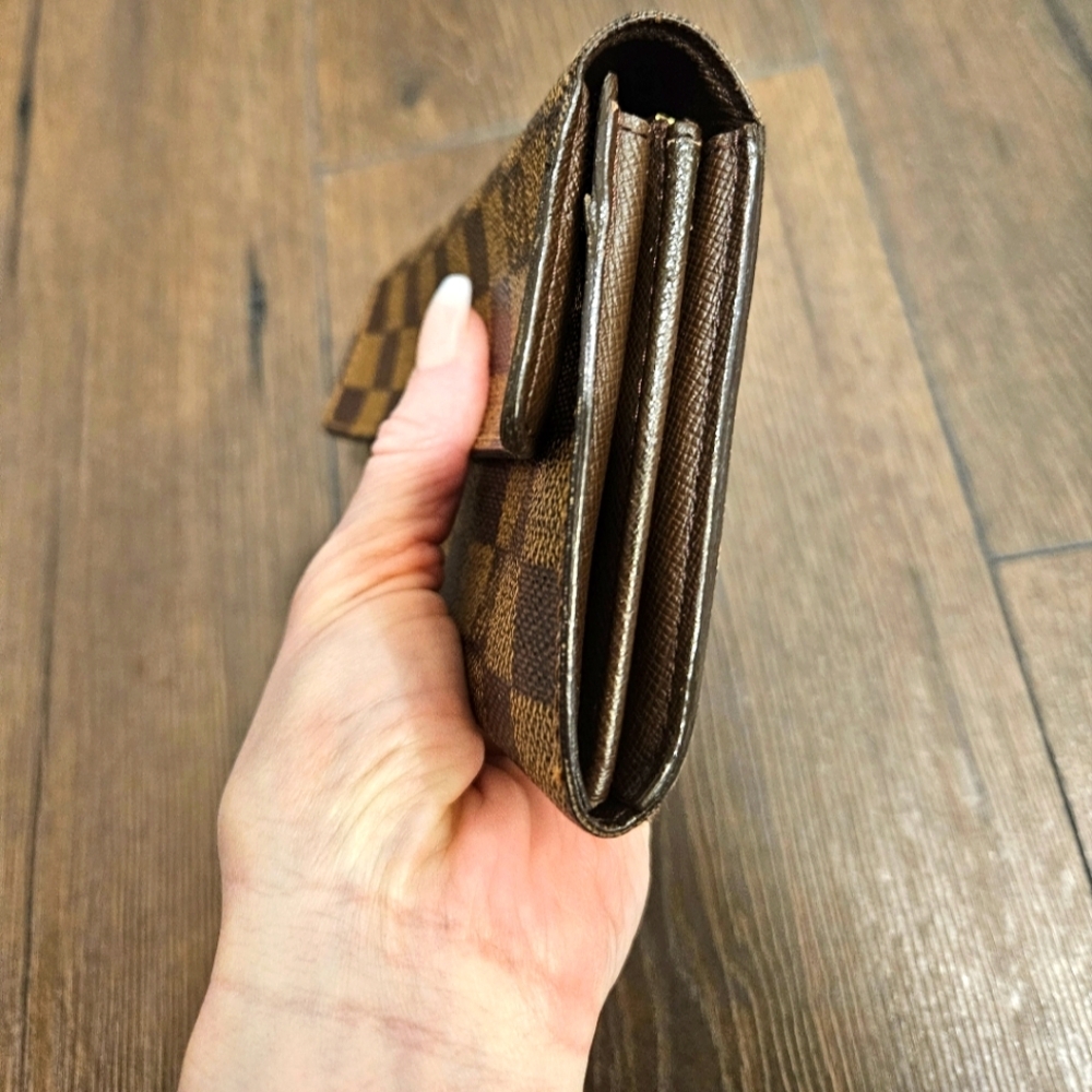 Louis Vuitton Damier Ebene Sarah Wallet - Picture 12 of 16